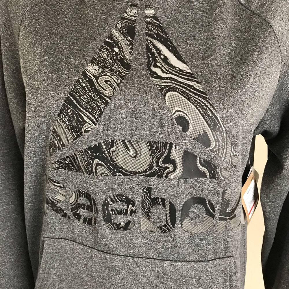 Small Reebok hoodie - Picture 3 of 4